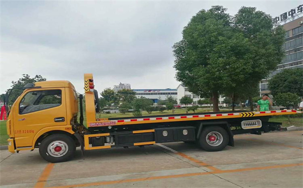 石家庄定远24小时拖车救援电话号码，定远道路救援公司怎么收费的